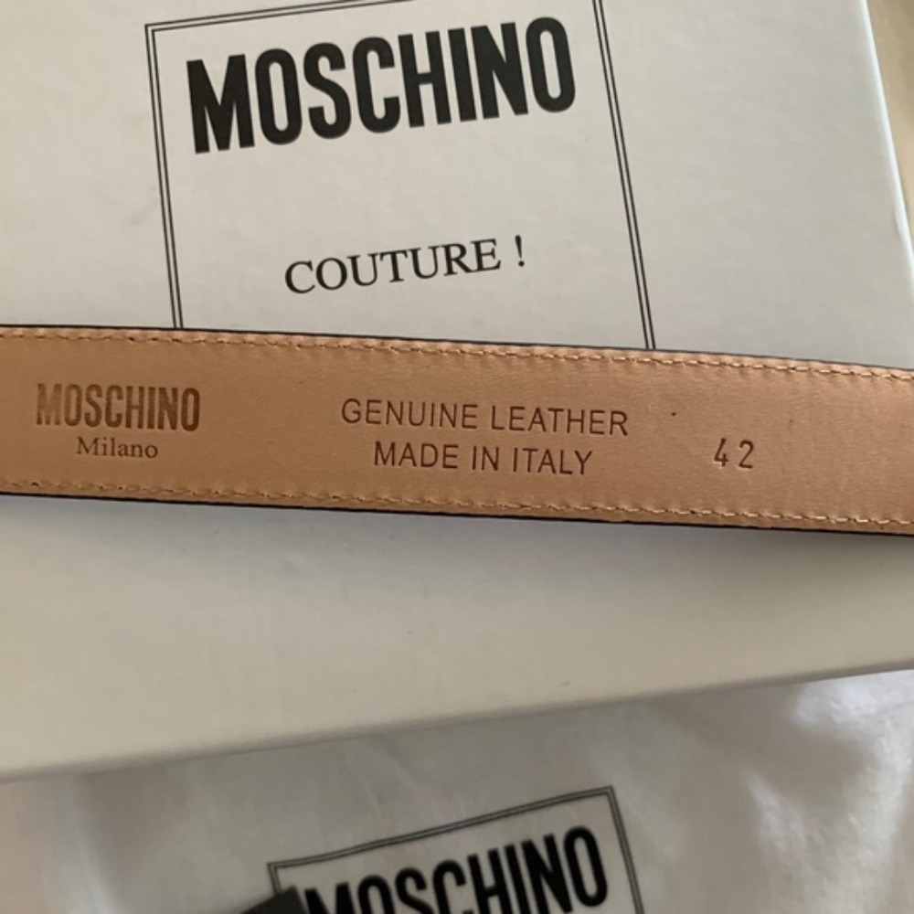 Authentic MOSCHINO Lettering Logo Belt - Picture 6 of 10